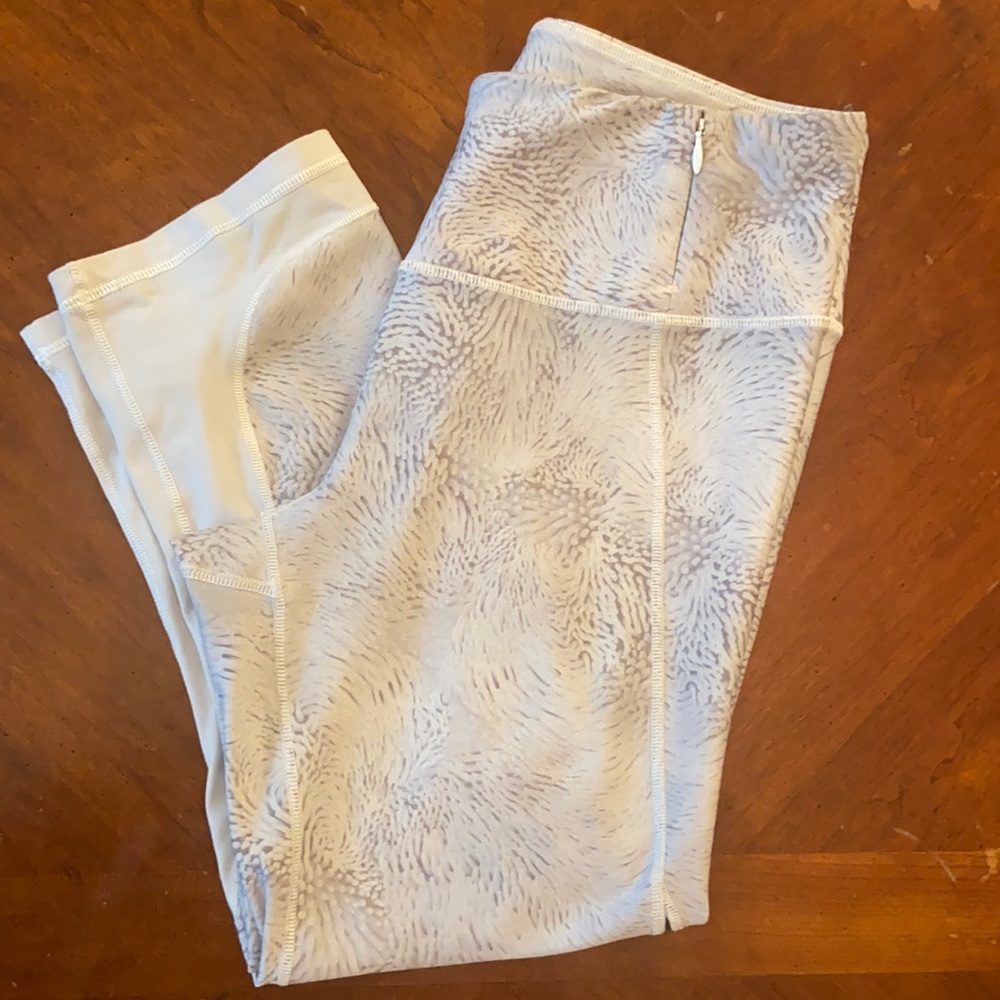 Calia by Carrie Underwood leggings - medium